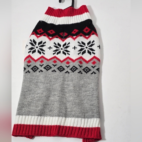 Love your pet holiday dog sweater with leash hole sz medium nwt - Picture 1 of 2